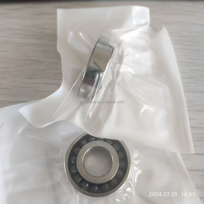 Stabiele prestaties Si3N4 keramische kogels D6002/608982 Hybride keramische lagers 15x32x9mm